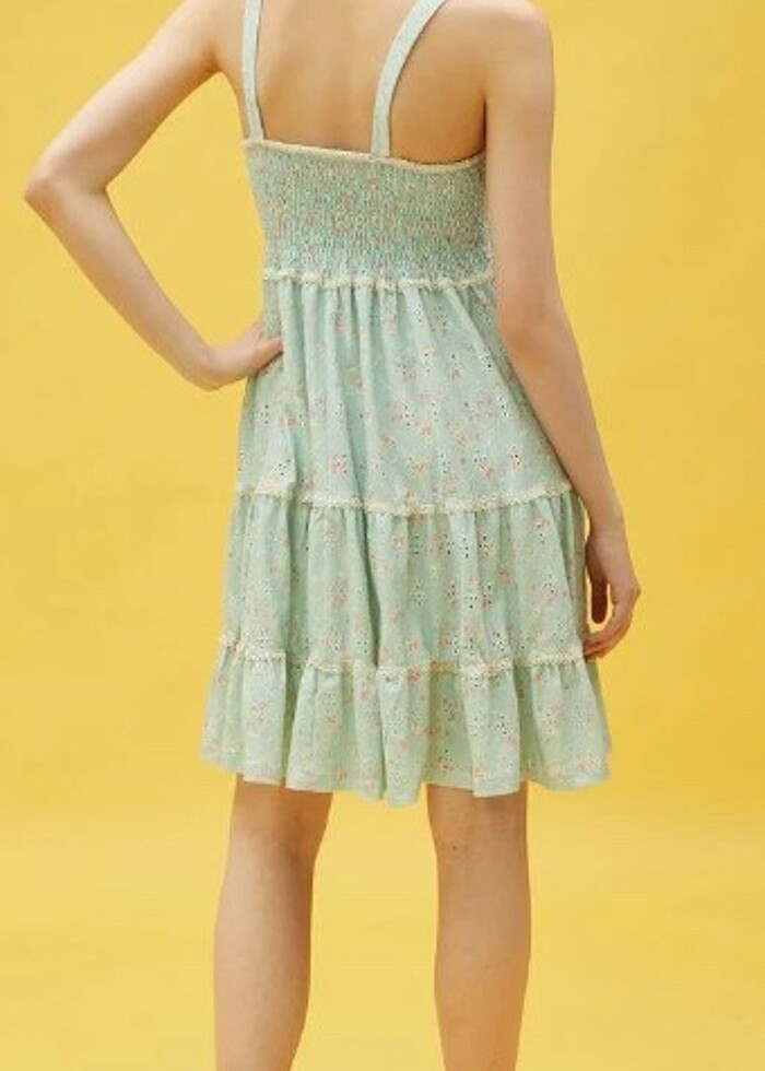 Çiçekli elbise - Görsel 2