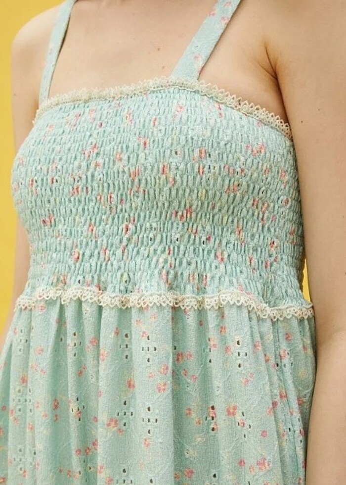 Çiçekli elbise - Görsel 3