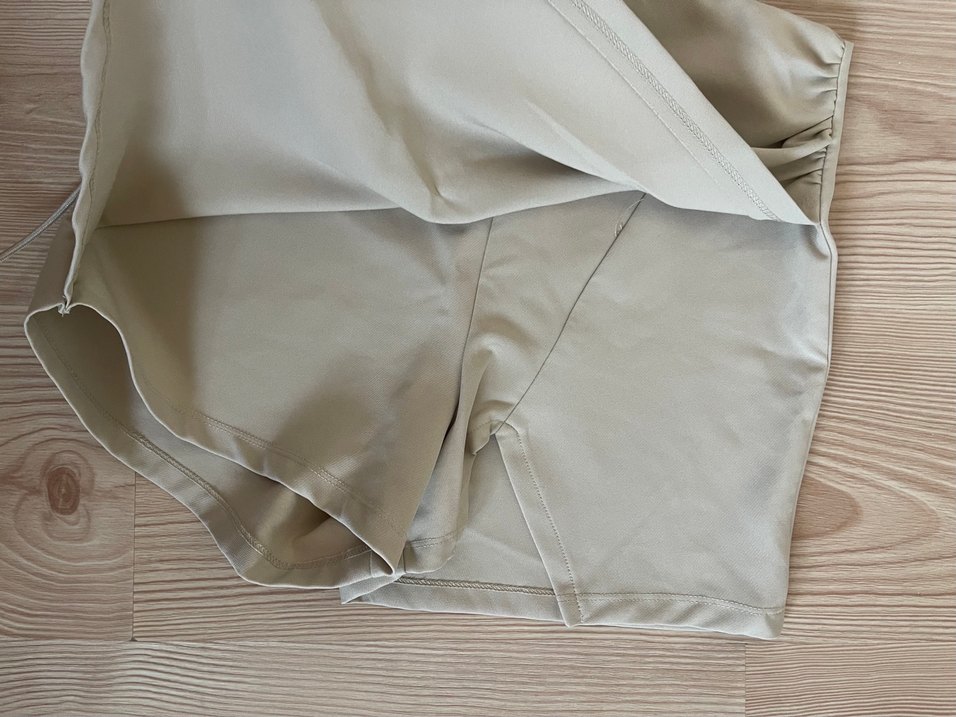 Bej kumaş şort etek - Görsel 2