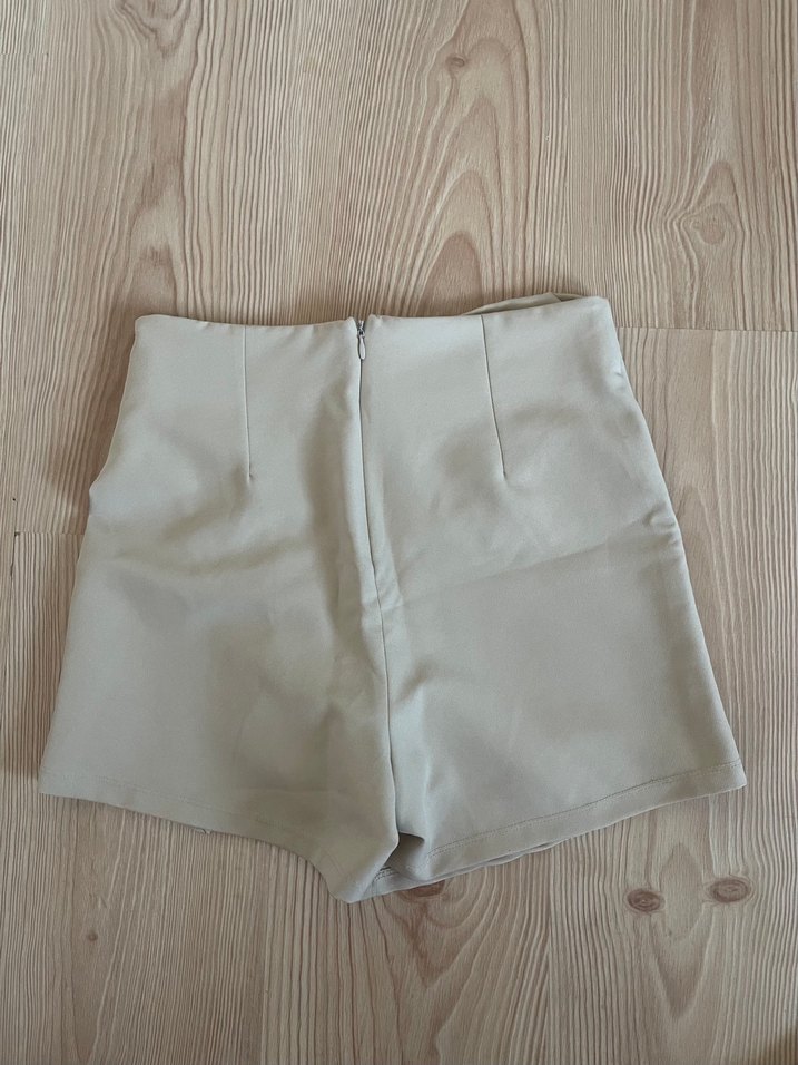 Bej kumaş şort etek - Görsel 3