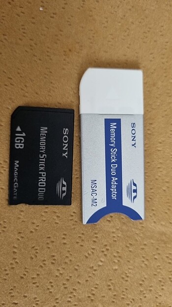 SONY ADAPTOR VE 1GB KART