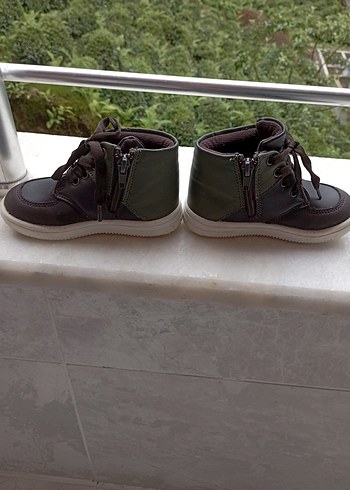 25 Beden Tokalı Kahverengi Erkek Çocuk Botu