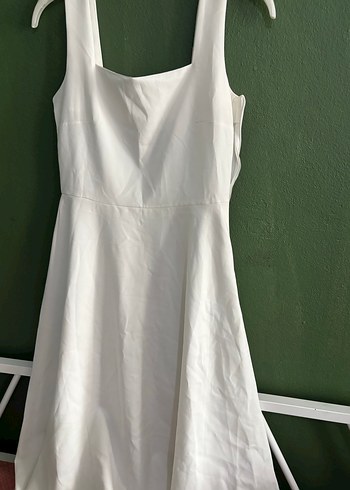 Beyaz Uzun Kolsuz Gelinlik - Görsel 3