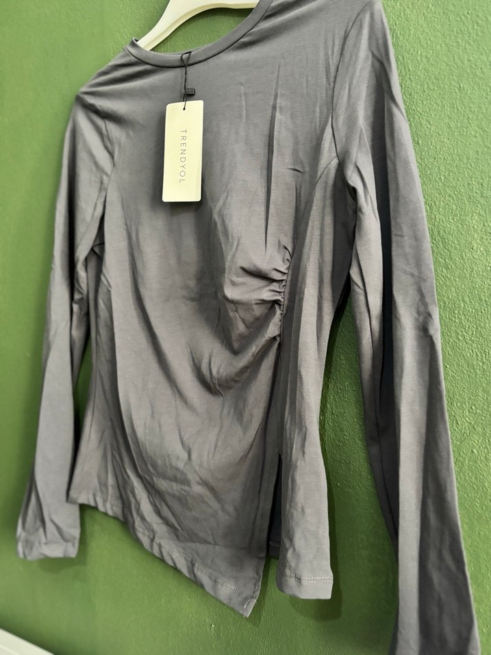 Gri Uzun Kollu Kadın Bluz - Görsel 2