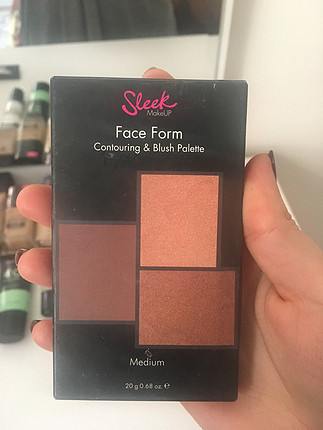 Sleek (higlighter/allık/bronzer) paleti 
