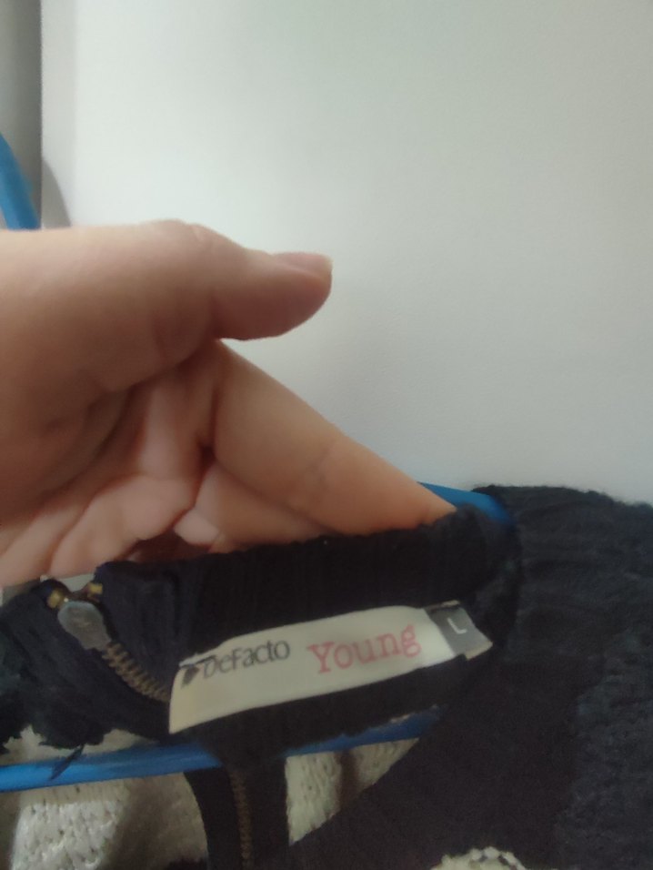 DeFacto Young lacivert ve krem (kırık beyaz) çizgili kadın kazak - Görsel 5