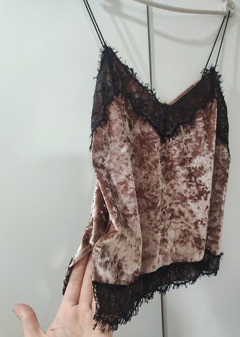 Pembe kadife Bershka askılı üst - siyah dantelli - Görsel 6