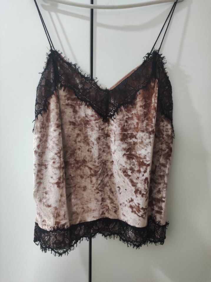 Pembe kadife Bershka askılı üst - siyah dantelli - Görsel 5