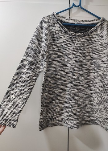 DeFacto siyah ve beyaz desenli uzun kollu kadın kazak - Görsel 2