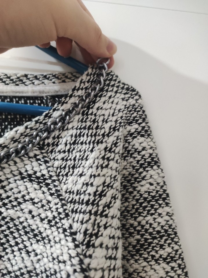 DeFacto siyah ve beyaz desenli uzun kollu kadın kazak - Görsel 5