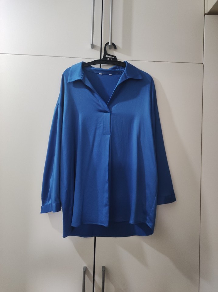 Koyu mavi V Yaka Uzun Kollu Koton kadın gömlek - Görsel 3