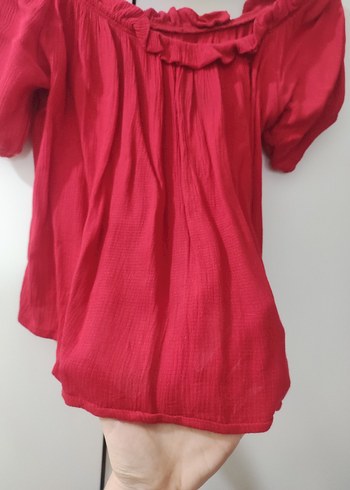 Omuzları açık kısa kollu fırfırlı Kırmızı Bluz - Görsel 8