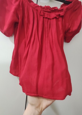 Omuzları açık kısa kollu fırfırlı Kırmızı Bluz - Görsel 7