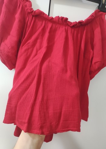 Omuzları açık kısa kollu fırfırlı Kırmızı Bluz - Görsel 6