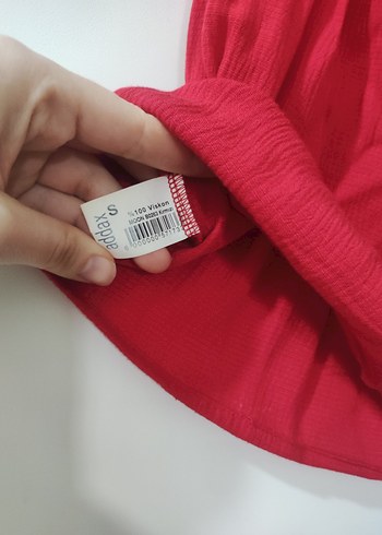 Omuzları açık kısa kollu fırfırlı Kırmızı Bluz - Görsel 5