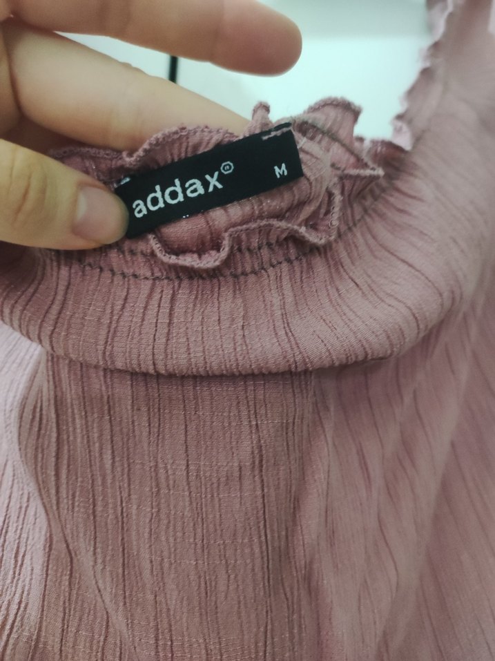 Omuzları açık kısa kollu drapeli Pembe Bluz - Görsel 3