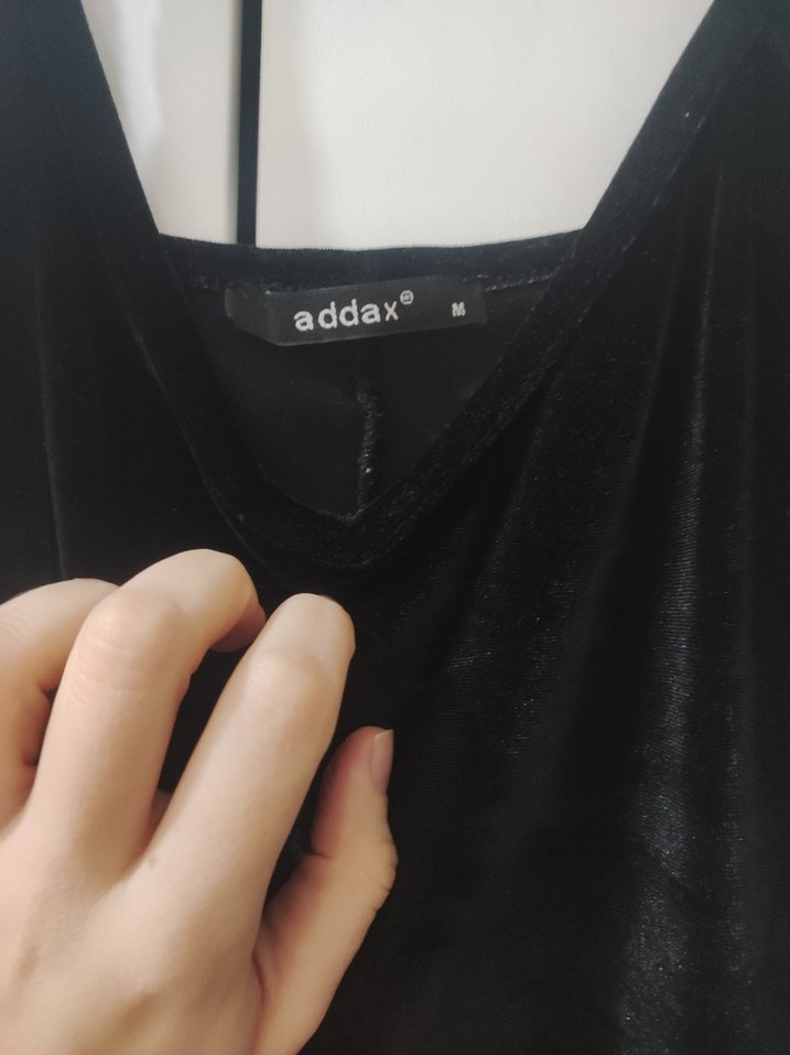 Siyah kadife Addax askılı üst - Görsel 3