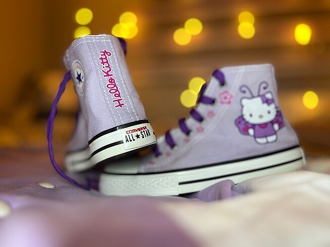 Converse Hello kitty