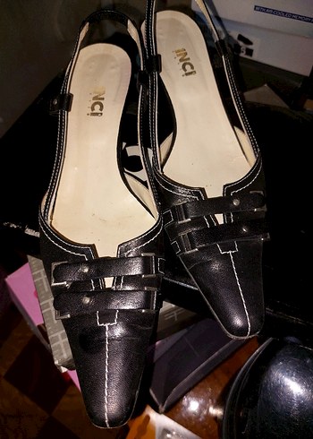 inci Klasik Siyah Stiletto Tokalı Topuklu