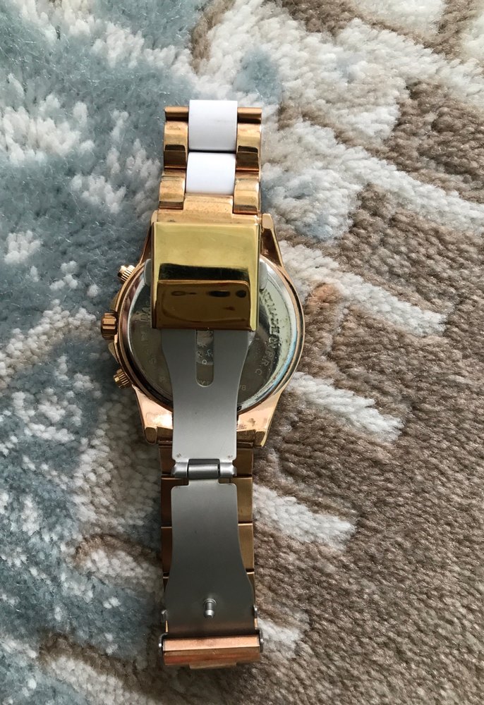 Beyaz Kayışlı Klasik Kadın Kol Saati orijinaldir - Görsel 4