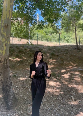 s Beden Siyah V Yaka Uzun Kollu Kadın Tulum