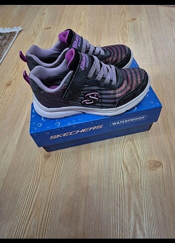 32 Beden mor Renk Skechers waterprof spor ayakkabı