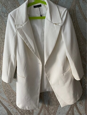 Beyaz ceket