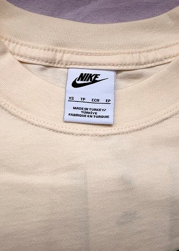 Nike kadın tşört - Görsel 2