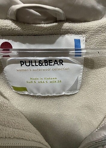 s Beden pull & Bear mont