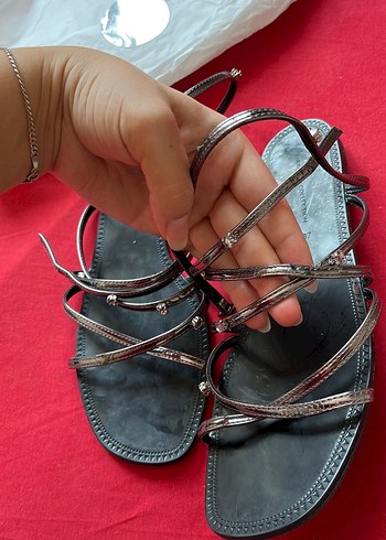 37 Beden siyah Renk Zara sandalet