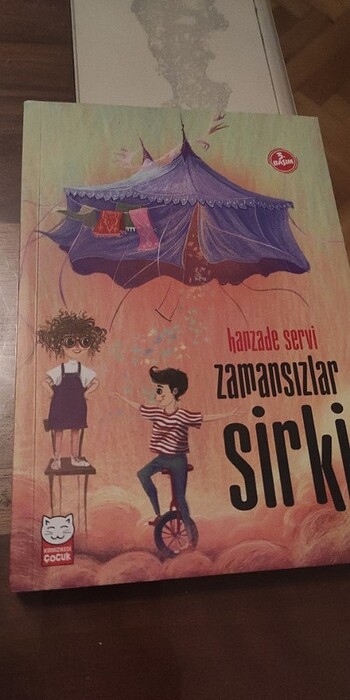 Zamansızlar Sirki