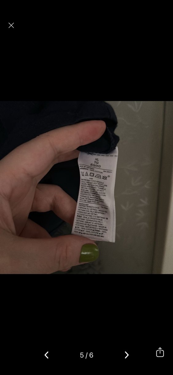 GAP V Yakalı Kısa Kollu Kadın Tişört - Görsel 5