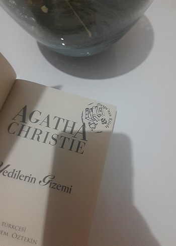 Beden Renk Agatha Christie - Yedilerin Gizemi