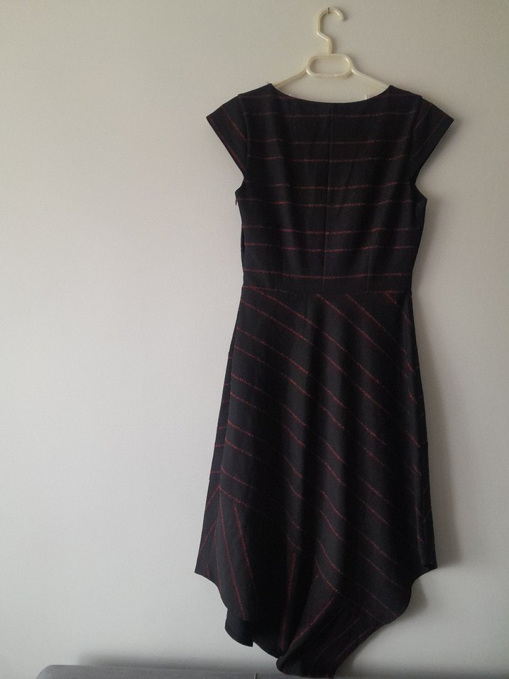 Kolsuz Drapeli Midi Siyah Elbise - Görsel 5