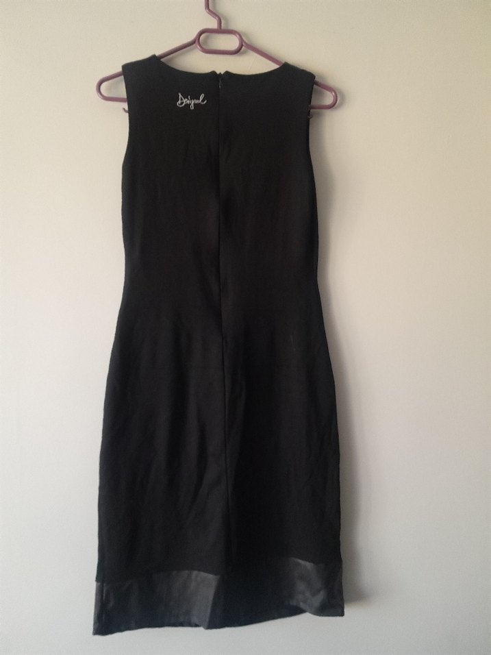 Siyah Desenli Midi Kolsuz Elbise - Görsel 4