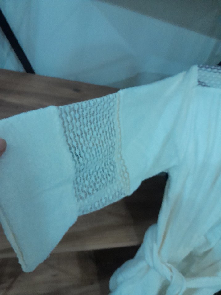 Bohem Beyaz Kadın Bornoz dantel detayli - Görsel 4