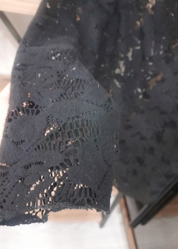 Dantel Detaylı Siyah Uzun Kollu Bluz - Görsel 2