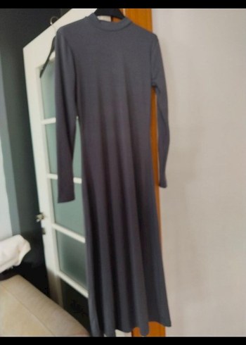 Uzun Kollu Gri Drapeli Uzun Elbise oysho kumas - Görsel 2