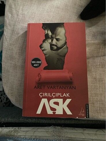 Çırılçıplak Aşk - yazarı ; Aret Vartanyan