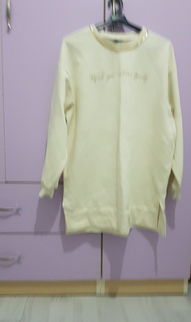 Zincir Detaylı Uzun Kollu Beyaz Sweatshirt.açık krem - Görsel 2