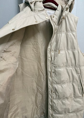 Bej Deri Kapüşonlu Düğmeli Kadın Yelek - Görsel 4