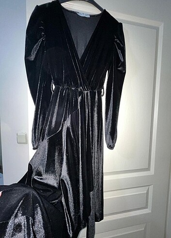 Siyah kadife abiye elbise - Görsel 2