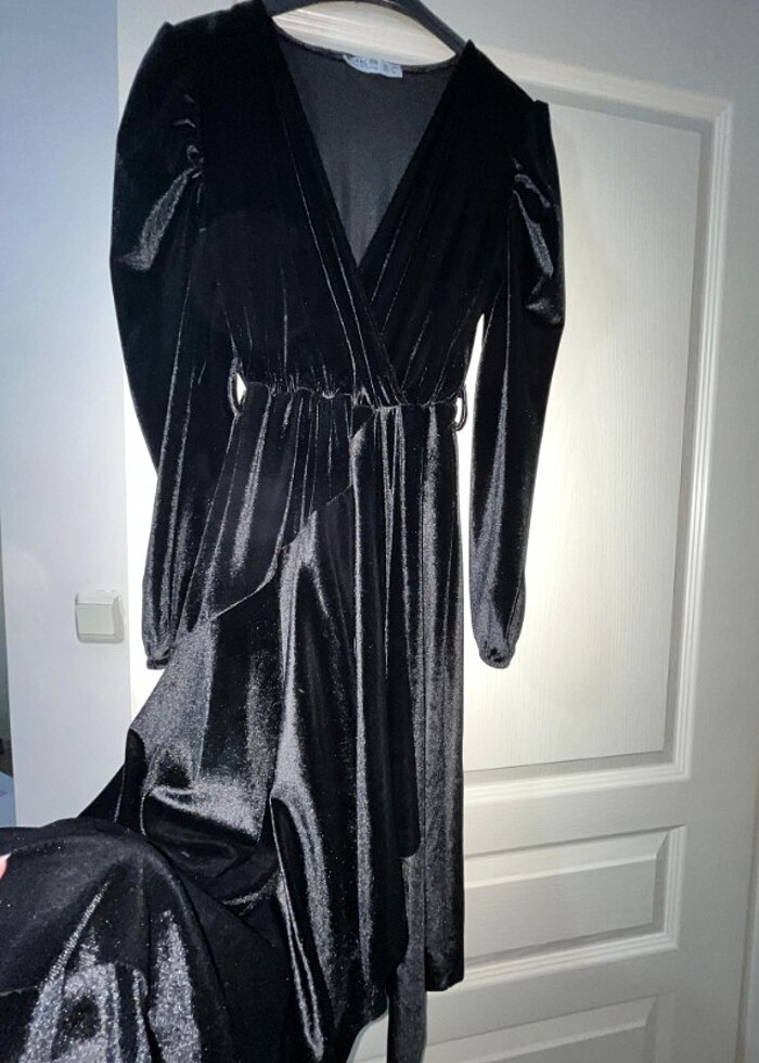 Siyah kadife abiye elbise - Görsel 2