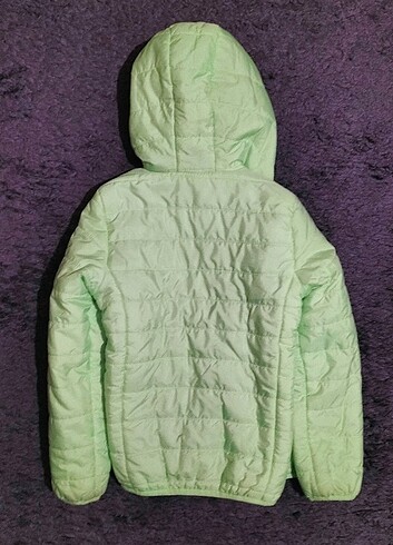 LC Waikiki LCW Basic Kapşonlu Mevsimlik Kız Çocuk Şişme Mont