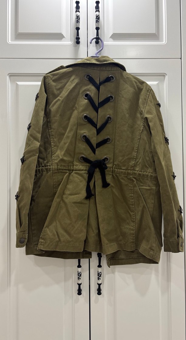 Düğmeli Kadın Midi Boy Kamuflaj Ceket - Görsel 3