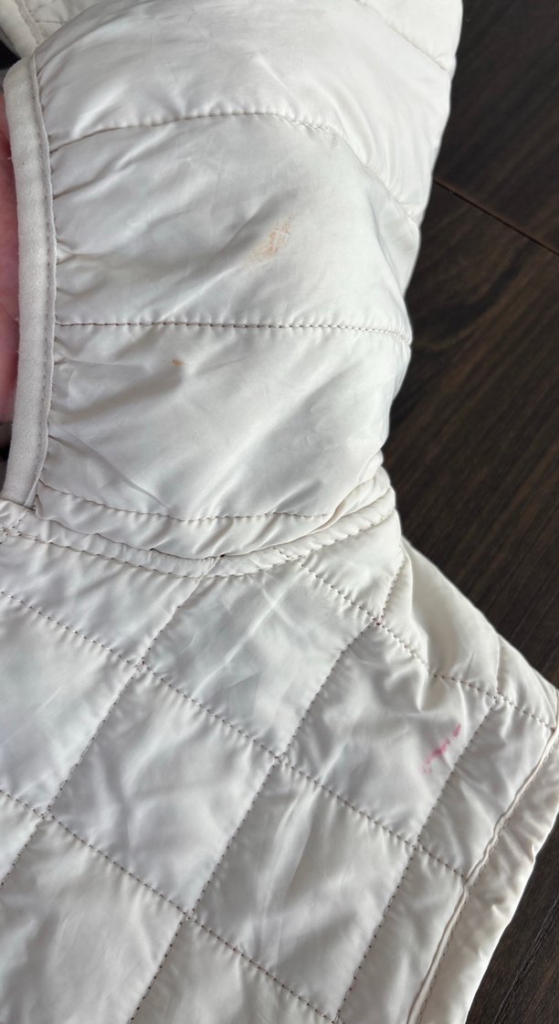 Kapüşonlu Beyaz Düğmeli Kadın Yelek - Görsel 2