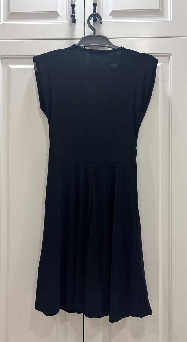 Siyah Drapeli V Yaka Midi Elbise - Görsel 2