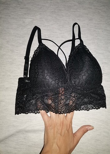 Diğer Siyah Bralet