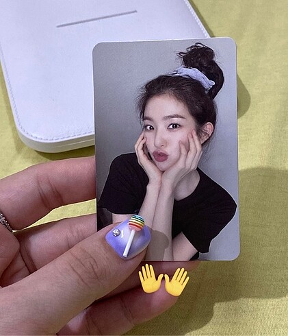 red velvet Irene photocard