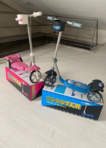 Renkli Çocuk Scooter'ı Pembe